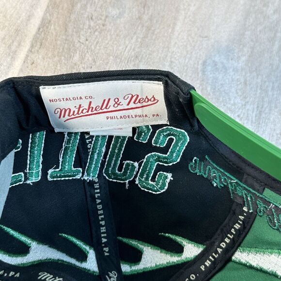 Boston Celtics Spiral Deadstock Cap Green Snapback Mitchell & Ness Unique Hat - Picture 10 of 14